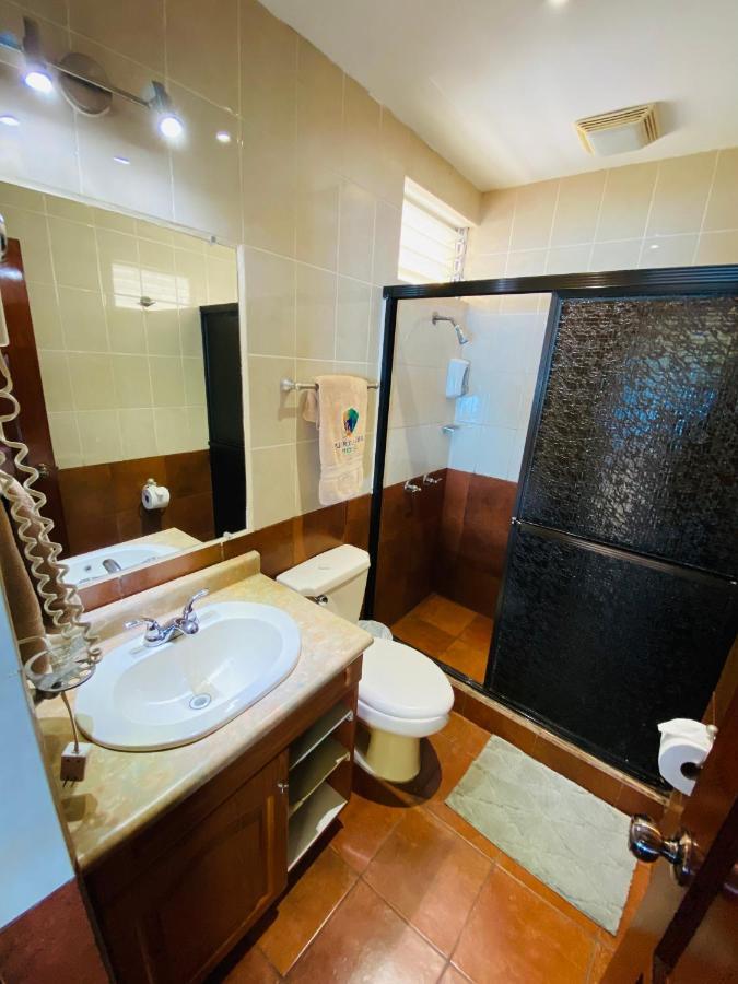Hotel Puerto Libre Puerto Barrios Kültér fotó