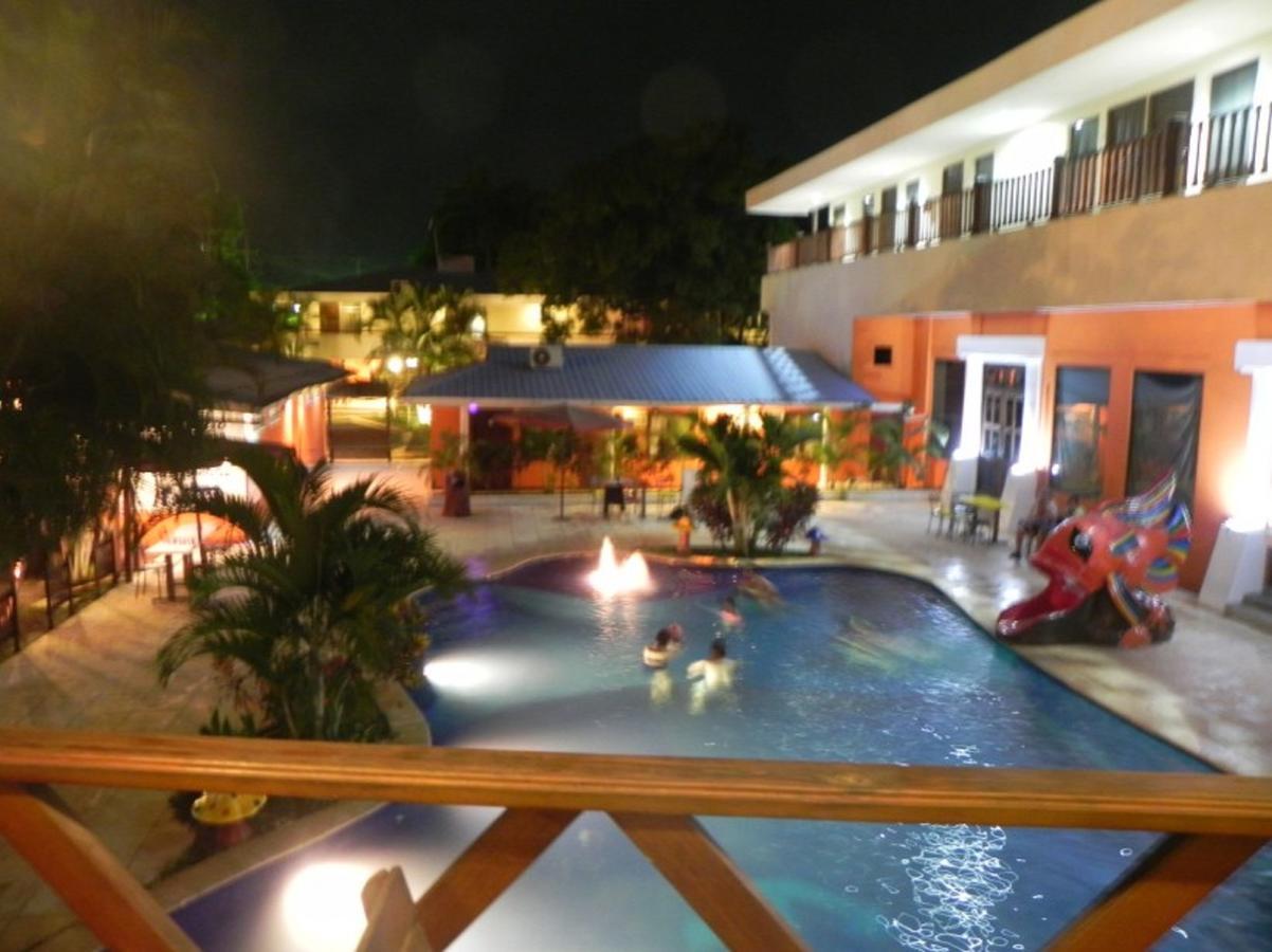 Hotel Puerto Libre Puerto Barrios Kültér fotó